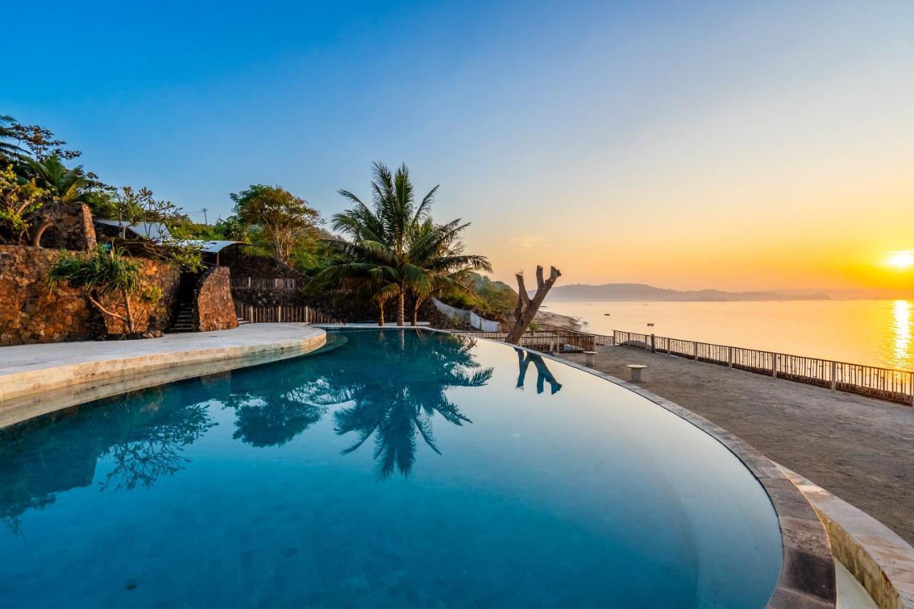 Inlight Lombok Beach Hotel Kuta  外观 照片