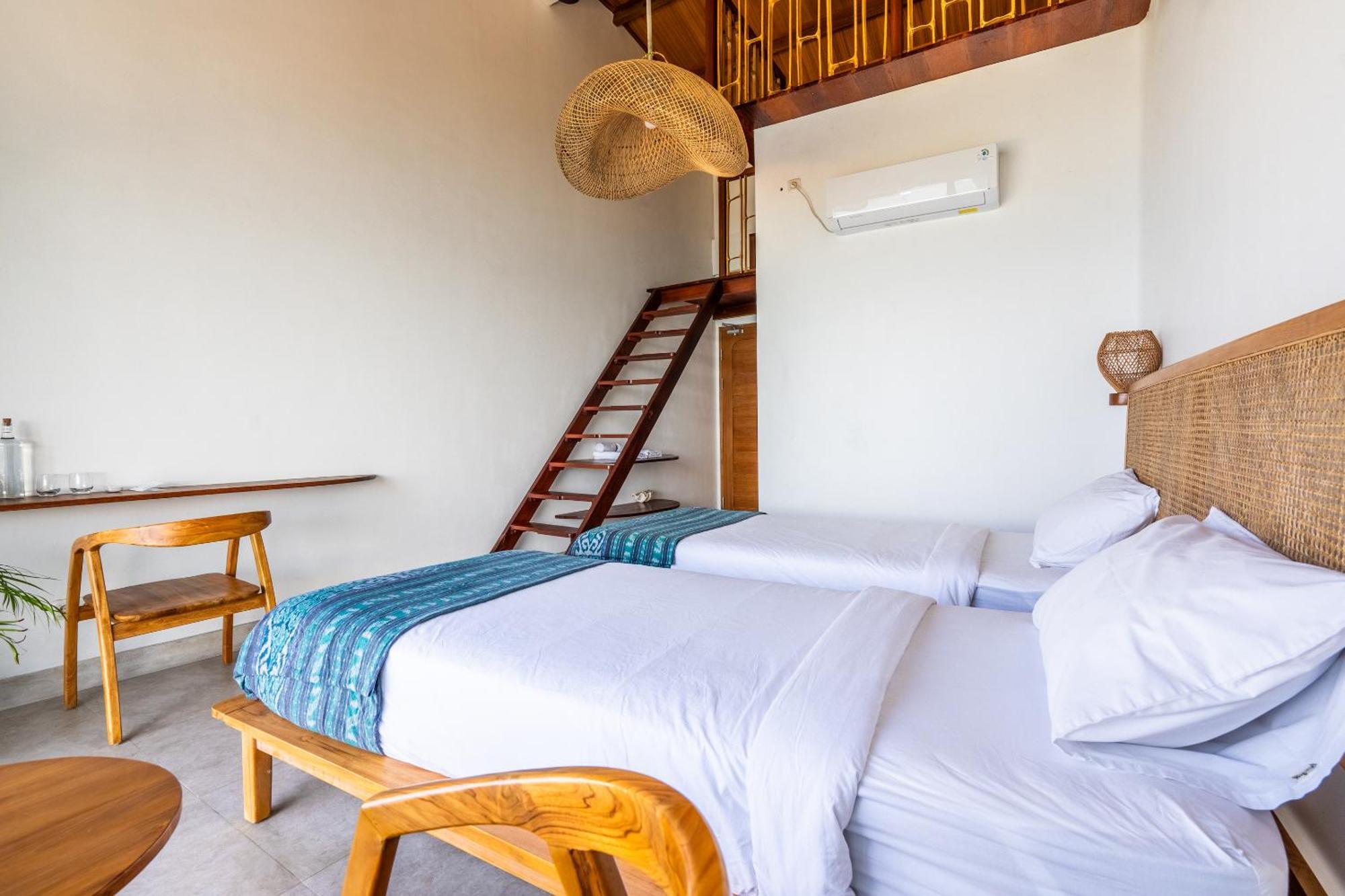 Inlight Lombok Beach Hotel Kuta  外观 照片